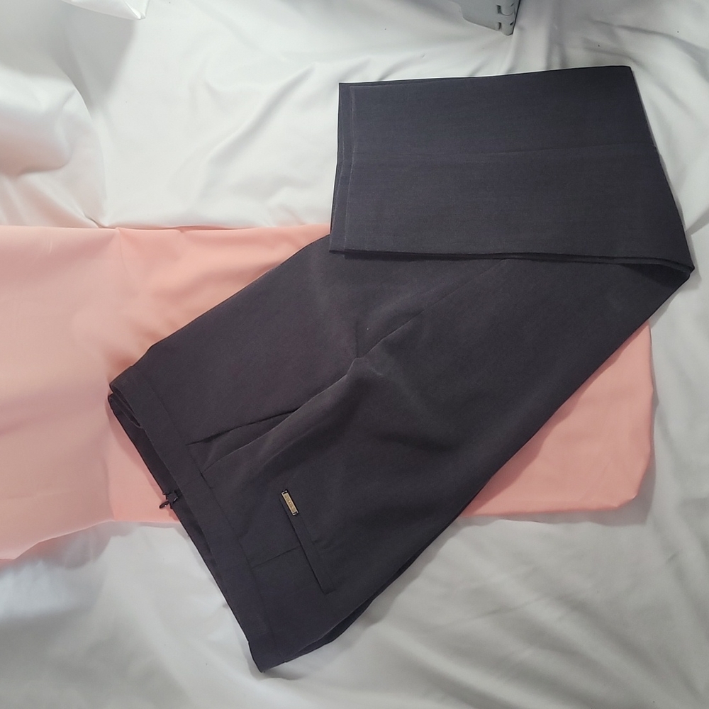 Ellen Tracy Tapered Pants/Slacks